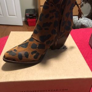 Leopard bootie